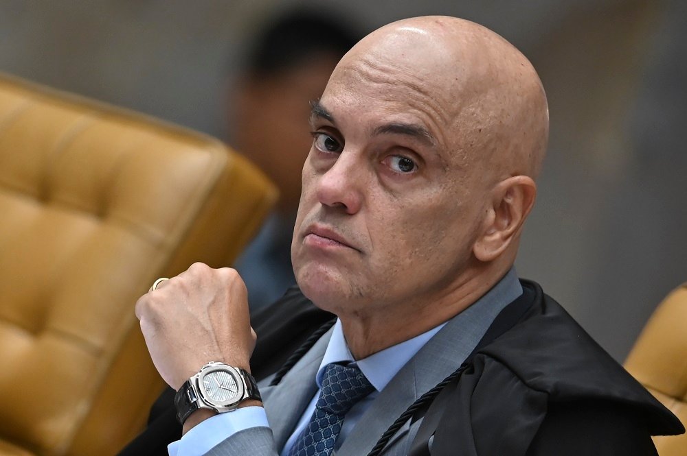 STF recusa denúncia contra dois acusados e torna outros dez réus por suposto envolvimento em trama golpista