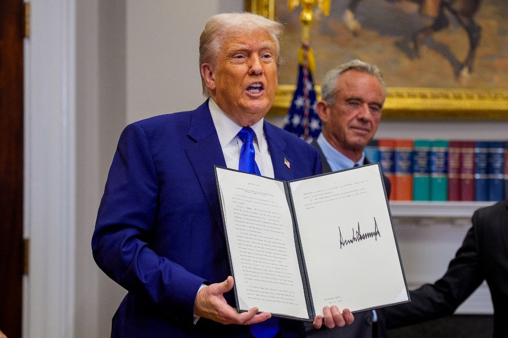 Suprema Corte avalia se juiz pode impedir Trump em caso de cidadania por nascimento