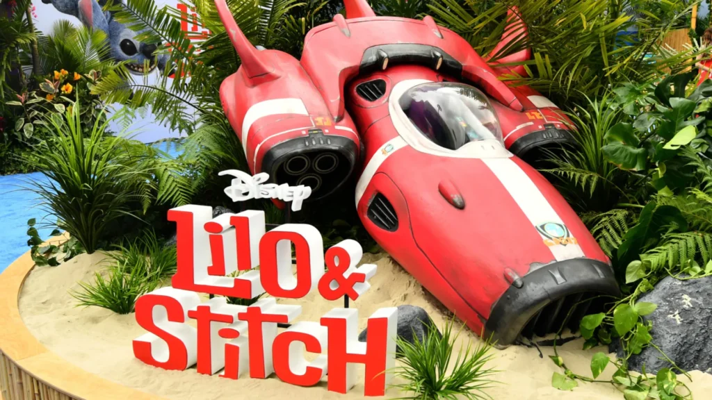 'Lilo e Stitch' se torna o filme mais visto do ano no Brasil, à frente de 'Missão Impossível'