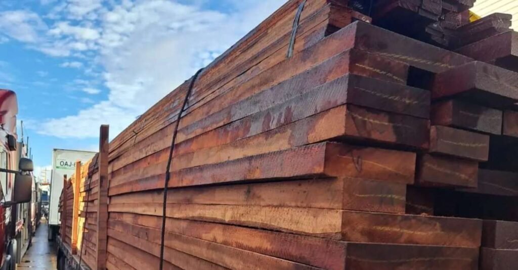 Base Antônio Lemos apreende mais de 24 metros cúbicos de madeira irregular no Marajó