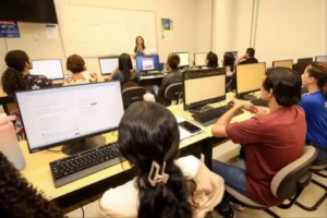 Adolescentes a partir de 16 anos podem ser voluntários na COP30 em Belém