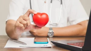 Evite estes nove hábitos e proteja a saúde do seu coração; entenda