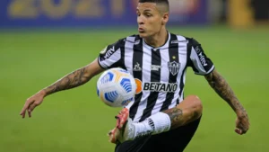 Guilherme Arana tem casa invadida em Belo Horizonte e ladrões levam tudo