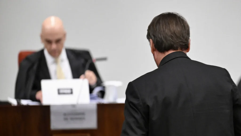 Moraes nega pedido de Bolsonaro para anular delação de Cid