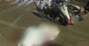 Motociclista morre ao colidir contra caminhão estacionado no meio da rua em Parauapebas