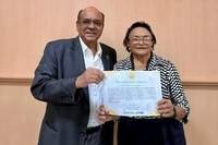 A foto mostra a pajé marajoara Zeneida Lima (à direita) e o presidente do Ideflor-Bio, Nilson Pinto (à esquerda).