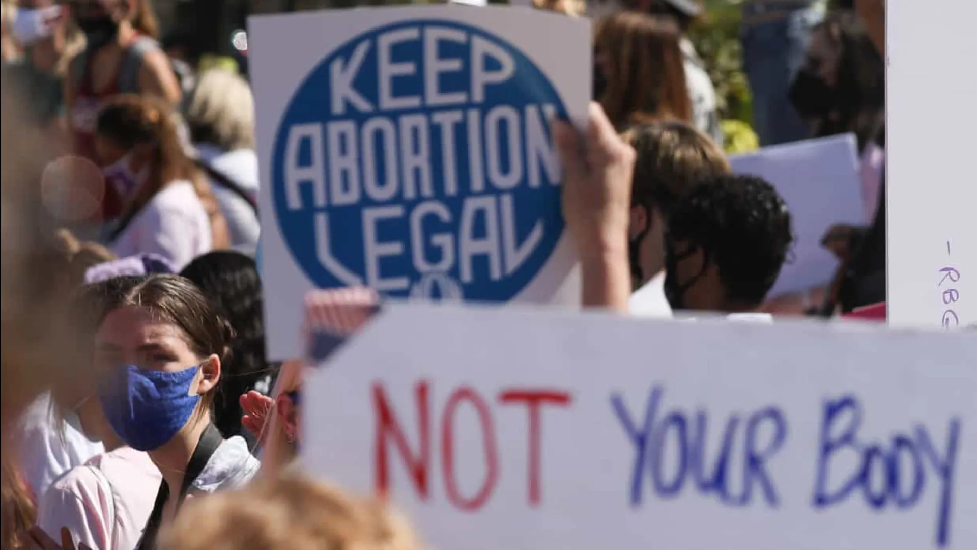 Parlamento britânico aprova descriminalização do aborto