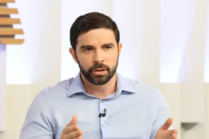 Prefeito de Belém diz não ter vergonha dos problemas da cidade e defende COP30 como símbolo de transformação