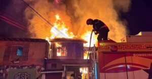 Incêndio atinge oito casas durante a madrugada no Guamá