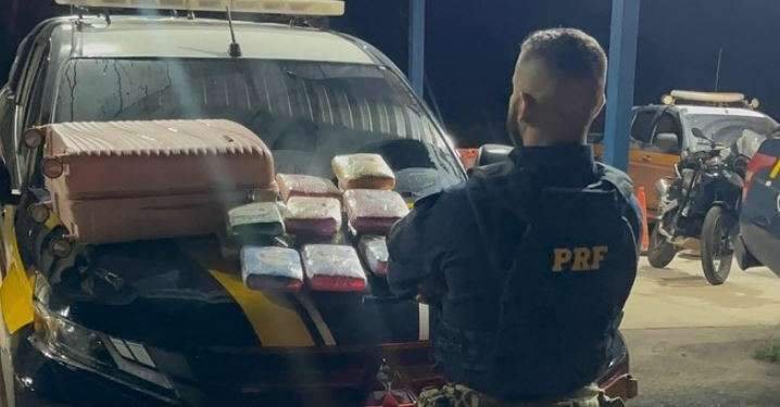 Passageira de ônibus é presa com 17 kg de 'supermaconha' durante viagem em Belterra