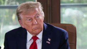 Trump diz que Putin mente muito para EUA e ameaça Rússia com sanções