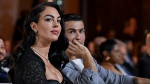 Cristiano Ronaldo pede Georgina Rodríguez em casamento após oito anos juntos