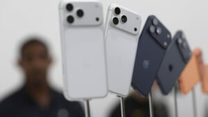 Apple anuncia iPhone 17 em versão mais fina já feita, com preços que chegam a R$ 18.499