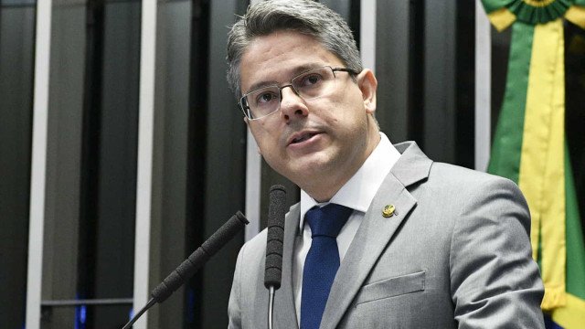 Relator no Senado defende rejeição da PEC da Blindagem:
