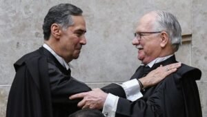 Barroso inicia última sessão plenária antes de deixar presidência do STF