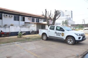 Denúncia leva à prisão de homem que traficava em frente a bar da Folha 34