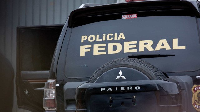 PF investiga se metanol abandonado após operação serviu para falsificar bebidas, diz ministro