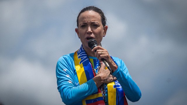Maduro chama María Corina Machado de “bruxa demoníaca” após Nobel da Paz