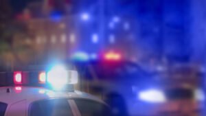 Menino de 11 anos pega arma do pai e atira no rosto de menino de 9 em Jundiaí