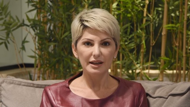 Justiça ordena que Antonia Fontenelle preste serviços comunitários e volte ao Brasil em 30 dias