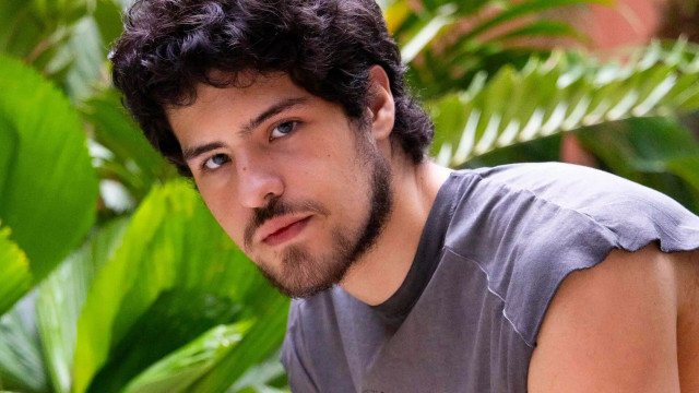 A droga se torna uma válvula de escape, diz Paulo Mendes sobre vício de Raul em 'Três Graças'