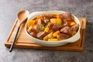 5 receitas práticas e deliciosas de picadinho para o almoço