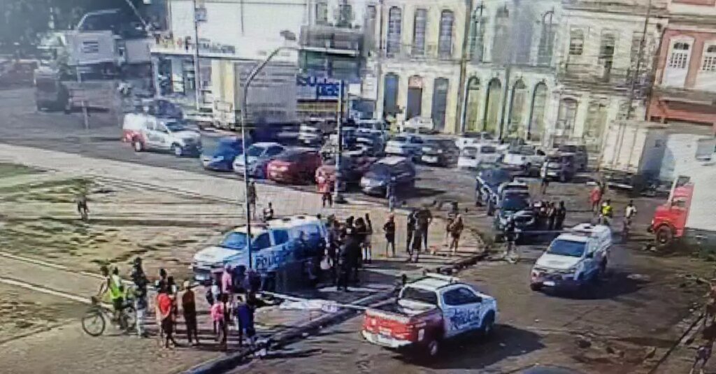 Homem é morto a tiros na Praça do Relógio, em Belém