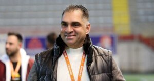 Presidente de clube do Chipre é assassinado, e polícia investiga elo com crime organizado