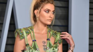 Paris Jackson revela perfuração no septo nasal causada por uso de drogas
