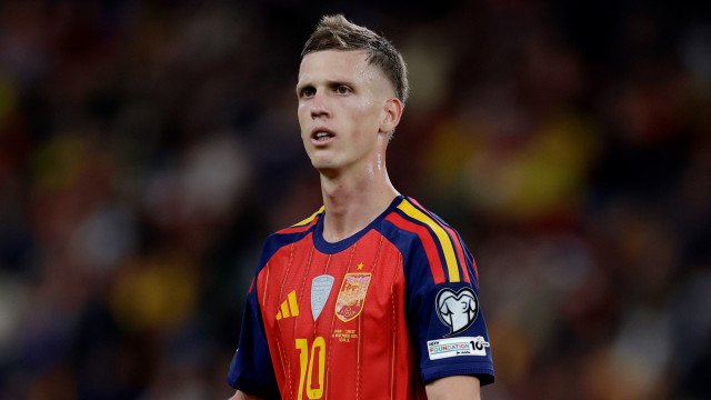 Espanha empata com Turquia, perde 100% de aproveitamento, mas vai à Copa