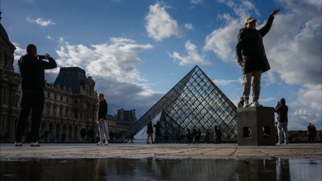 Segurança? Louvre fecha galeria devido a