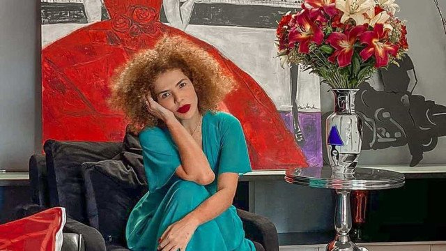 Em rara aparição, Michael J. Fox fala sobre apoio da família no tratamento 1 Vanessa da Mata afirma ter enfrentado assédios e tentativas de estupro