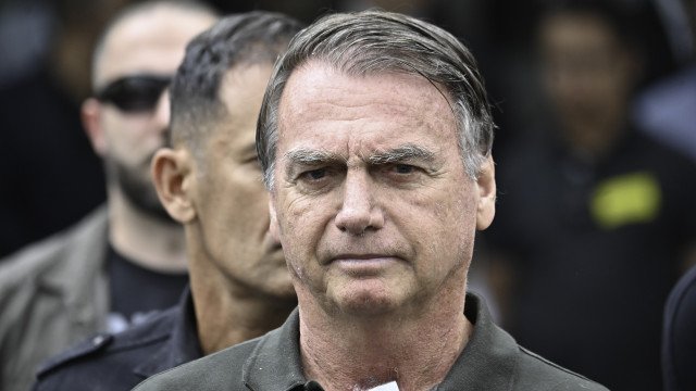 Bolsonaro relata em audiência de custódia problemas de saúde e uso de 5 medicamentos