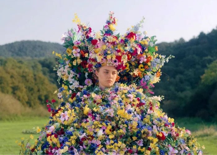 Florence Pugh diz que “Midsommar” a deixou com depressão; entenda