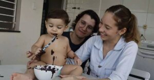 Introdução alimentar: sinais de prontidão, riscos e alimentos liberados para bebês