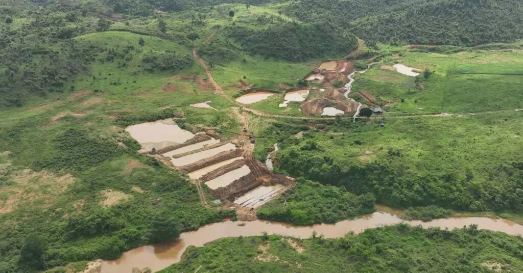 Operação da PF encontra garimpos ilegais contaminando rio em Terra Indígena Kayapó