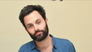 Penn Badgley revela crise no casamento após mulher sofrer segundo aborto espontâneo