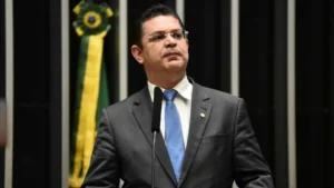 Líder do PL chama Moraes de psicopata e vê abuso de poder em anulação de votação sobre Zambelli