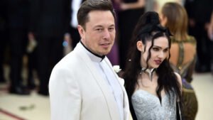 Grimes diz que foi bloqueada no X por Elon Musk.