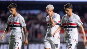 São Paulo está fora da Libertadores após frustração com Corinthians e Vasco