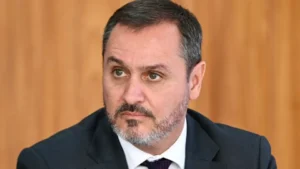 Diretor da PF confirma que investigação do caso Master envolve autoridade com foro no STF