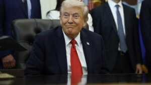 Após 'perdão' a Moraes, bolsonaristas se revoltam com Trump nas redes