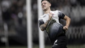 Garro evolui fisicamente e pode começar decisão pelo Corinthians