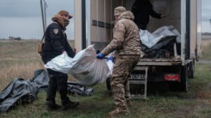 Autoridades ucranianas anunciam ter recebido mais de mil corpos da Rússia