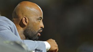 Corinthians anuncia saída de Fabinho Soldado após título da Copa do Brasil