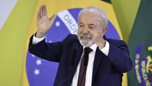 Lula saúda vitória da democracia brasileira sobre tarifas de Trump
