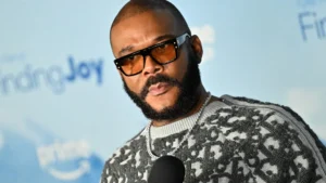 Diretor Tyler Perry é acusado de assédio sexual por ator de um de seus filmes, diz revista