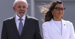 Lula e Janja desembarcam no Rio de Janeiro para passar o Ano Novo