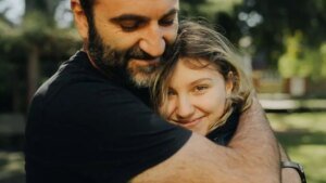 Pai de Isabel Veloso diz que filha mostra “pequenos sinais de progresso”