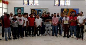 Venezuelanos detidos nos EUA e levados a El Salvador contestam deportação